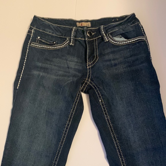 YMI Capri jeans - Picture 2 of 12